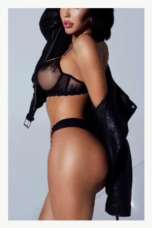 dating girls and Escorts in Mumbai